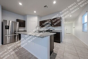 36472 W San Capistrano Ave in Maricopa, AZ - Building Photo