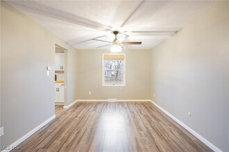 472 Gresham Dr in Fairlawn, OH - Building Photo - Building Photo