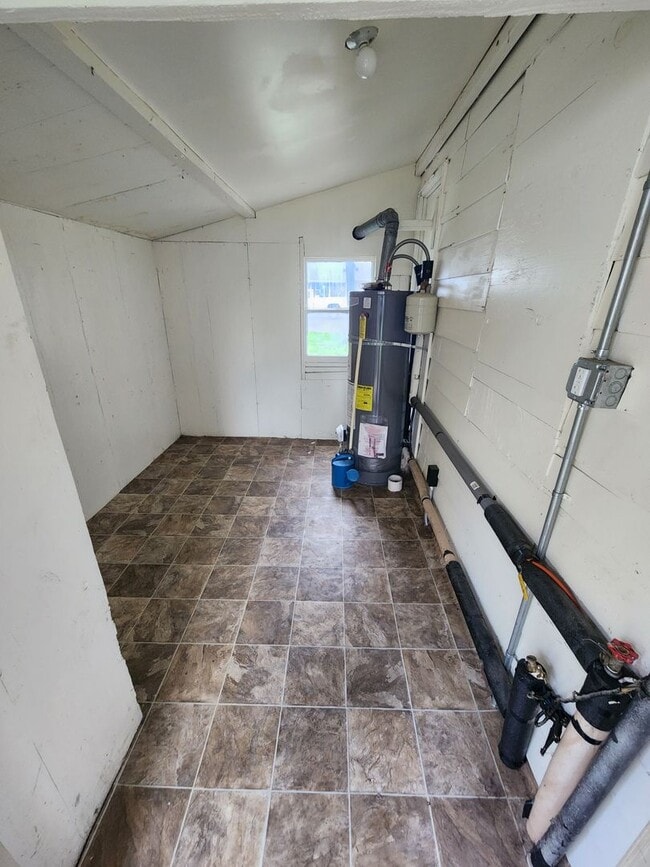 625 Templeton St in Brownsville, OR - Building Photo - Building Photo