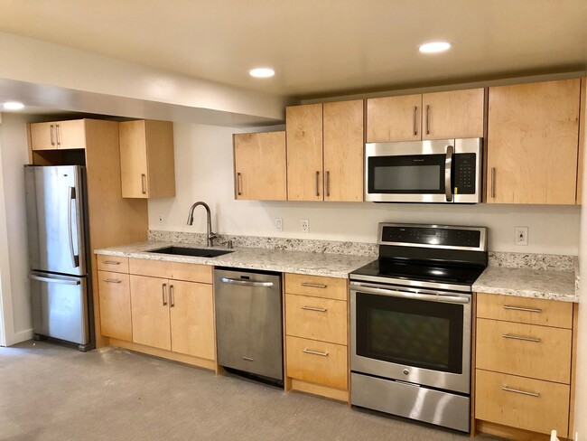 4015 NE 92nd St in Seattle, WA - Foto de edificio - Building Photo