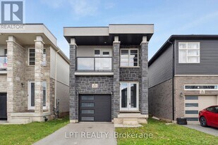 217 Louise St. in Welland, ON - Building Photo