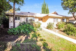 16455 Ludlow St in Los Angeles, CA - Building Photo