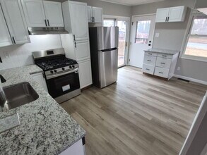 2345 Teakwood Manor Dr in Florissant, MO - Building Photo - Building Photo