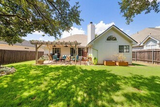 16303 Lone Wolf Dr in Leander, TX - Building Photo - Building Photo