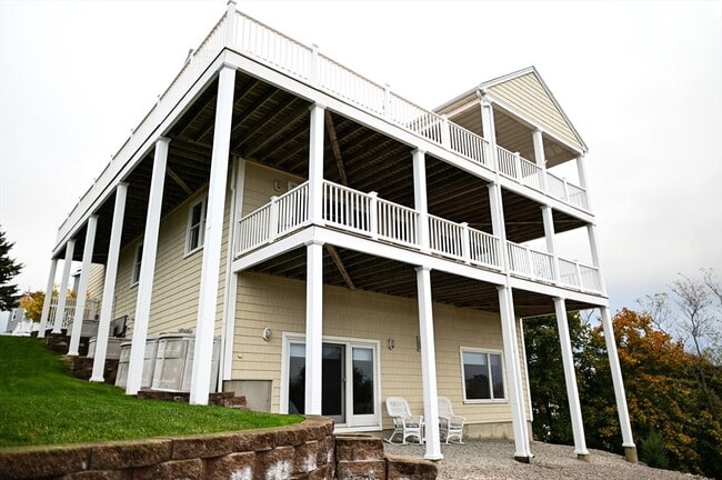 property at 26 Midledge Ave