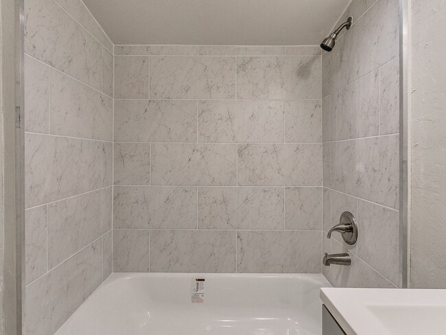 property at 1617 SW 32nd St