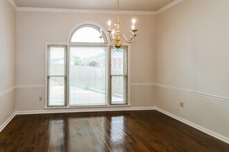4415 Richmond Cir S in Memphis, TN - Building Photo - Building Photo