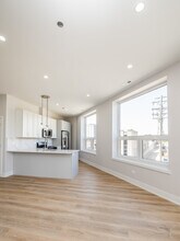 5071 N Northwest Hwy in Chicago, IL - Building Photo - Building Photo