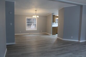 6 Laura Ln in Seabrook, NH - Building Photo - Building Photo