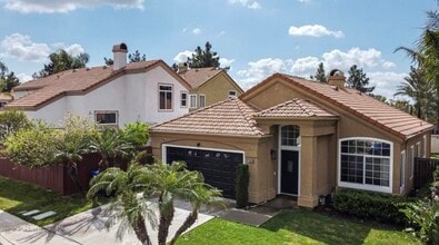 13885 Portofino St in Fontana, CA - Building Photo - Building Photo