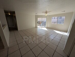 1160 Sand Dune Rd NE in Rio Rancho, NM - Building Photo - Building Photo