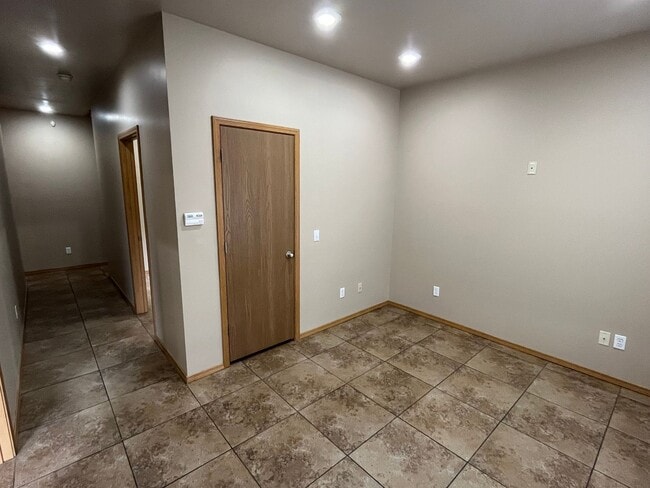 103 S Cleveland Ave in Russellville, AR - Building Photo - Building Photo