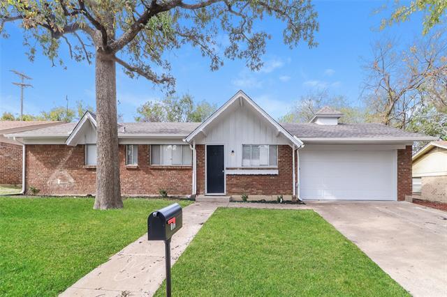 103 Sherry Ct in Weatherford, TX - Building Photo