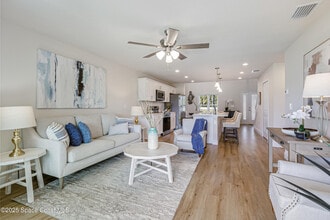 167 Hidden Woods Place in Melbourne, FL - Foto de edificio - Building Photo
