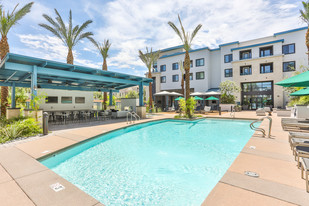 Lakeside Drive Apartments in Tempe, AZ - Building Photo