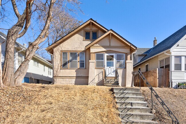 property at 123 N 43rd Ave