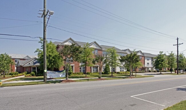 property at 1220 W 38th St