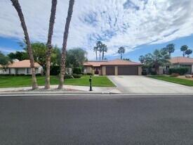 39850 Regency Way in Palm Desert, CA - Building Photo