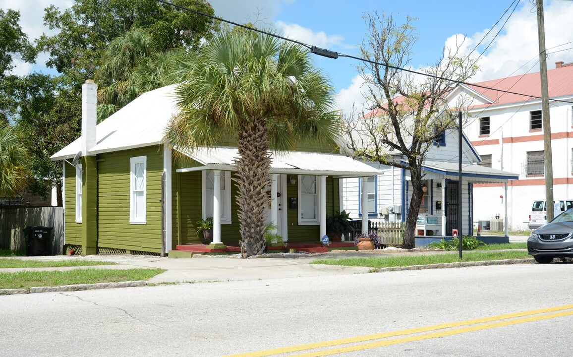 1500 N 15th St in Tampa, FL - Foto de edificio