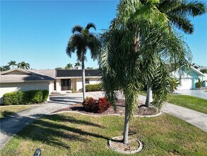 1921 SE 36th St in Cape Coral, FL - Building Photo - Building Photo