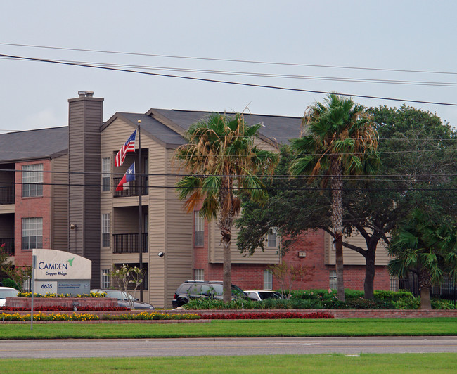 6635 Staples St in Corpus Christi, TX - Building Photo - Building Photo