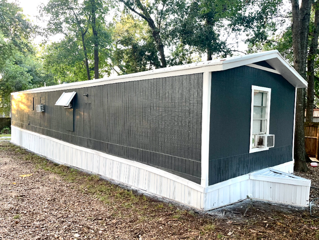 13297 Pecan Tree Dr in Willis, TX - Building Photo - Building Photo