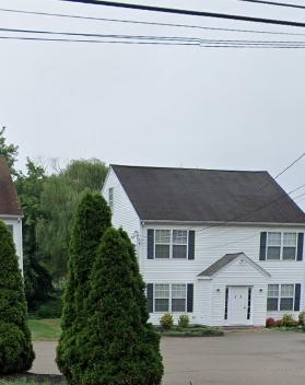 20 Mill Plain Rd in Branford, CT - Building Photo