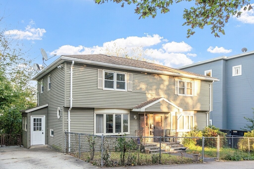 75 Ingleside Ave in Worcester, MA - Building Photo