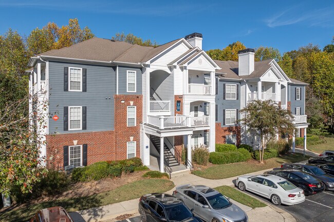 Oaks at Sugarloaf in Lawrenceville, GA - Foto de edificio - Building Photo