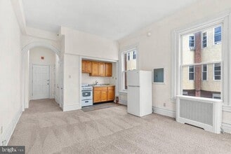 219 N 35th St in Philadelphia, PA - Building Photo - Building Photo