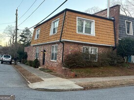 228 Fairview Ave in Decatur, GA - Building Photo