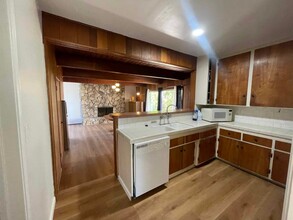 11466 Culver Park Dr in Culver City, CA - Building Photo - Building Photo