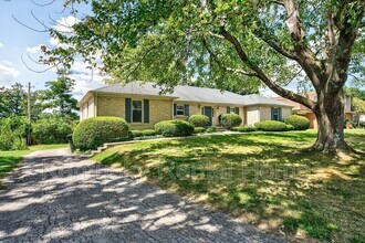 3335 Wood Valley Ct in Lexington, KY - Building Photo - Building Photo