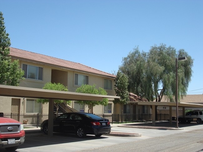 La Poloma Apartments in Brawley, CA - Building Photo - Building Photo