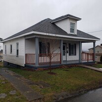 55 Braddock St in Uniontown, PA - Building Photo