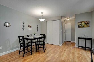 120 Fellsview Terrace in Stoneham, MA - Building Photo - Building Photo