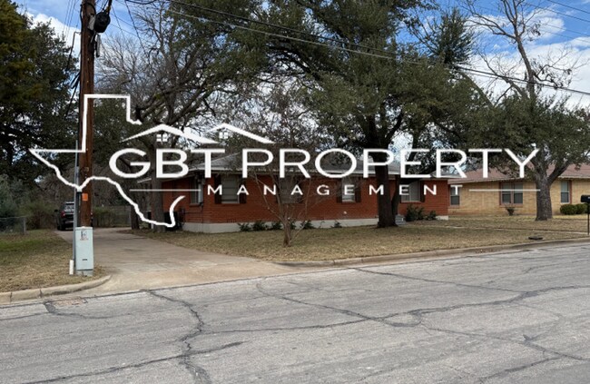 2209 Stewart Dr in Waco, TX - Building Photo - Building Photo