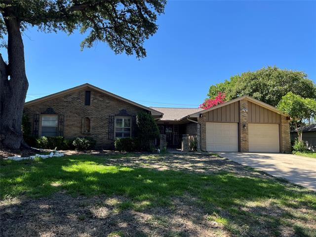 property at 802 Brookhurst Dr
