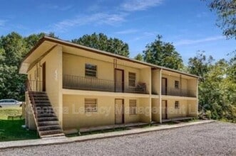 65 Hughes St in Toccoa, GA - Building Photo - Building Photo