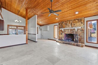 10301 Trail Ridge Ln in Tampa, FL - Building Photo - Building Photo