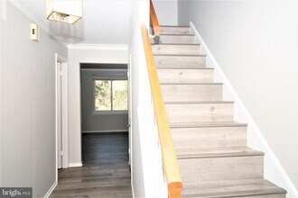 8943 Centerway Rd in Gaithersburg, MD - Building Photo - Building Photo