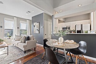 611 E 45th St in Austin, TX - Building Photo