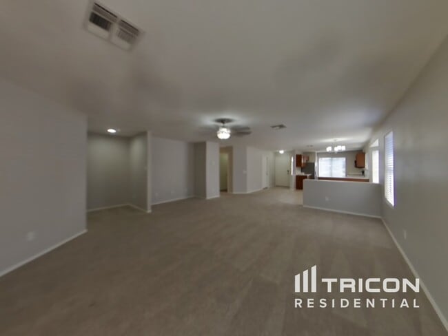 10348 E Calypso Ave in Mesa, AZ - Building Photo - Building Photo