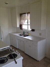 13960 Burbank Blvd, Unit 5 - 6