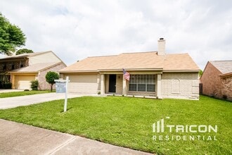 12318 Flaxen Dr in Houston, TX - Building Photo - Building Photo