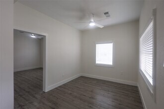 602 Higgins St in Humble, TX - Building Photo - Building Photo