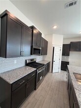 211 Kristen Ln in Centerton, AR - Building Photo - Building Photo