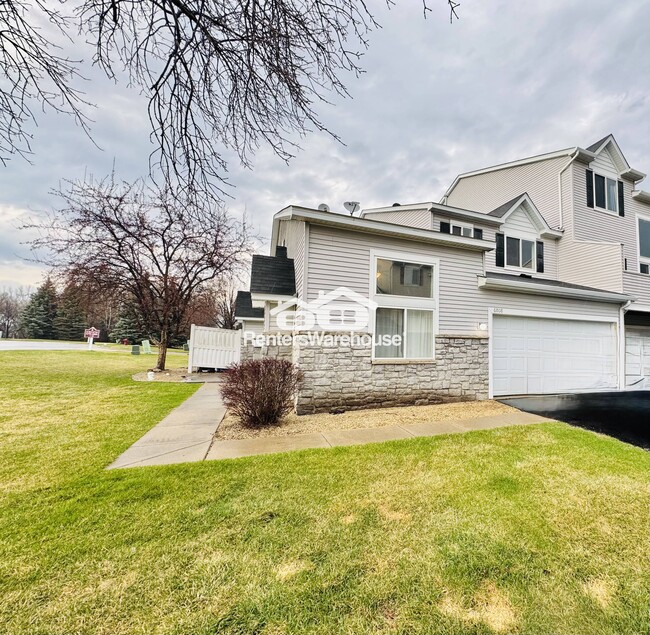 property at 6808 Meadow Grass Ln S
