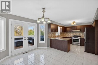 53 Laurendale Ave in Hamilton, ON - Building Photo - Building Photo