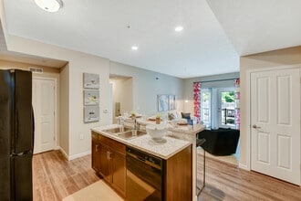 Woodfield Park in Columbus, OH - Building Photo - Building Photo